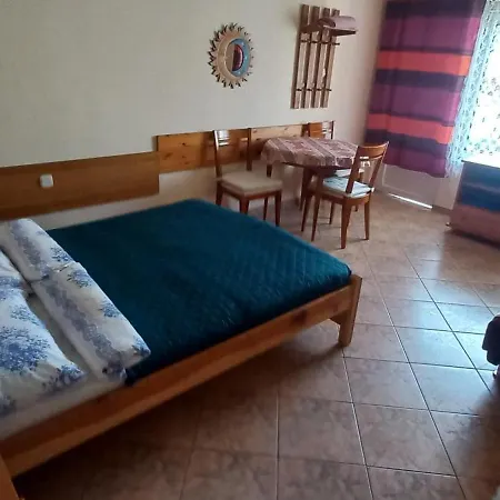 Homestay Pokoje Goscinne - 2 Minuty Do Plazy Dzwirzyno